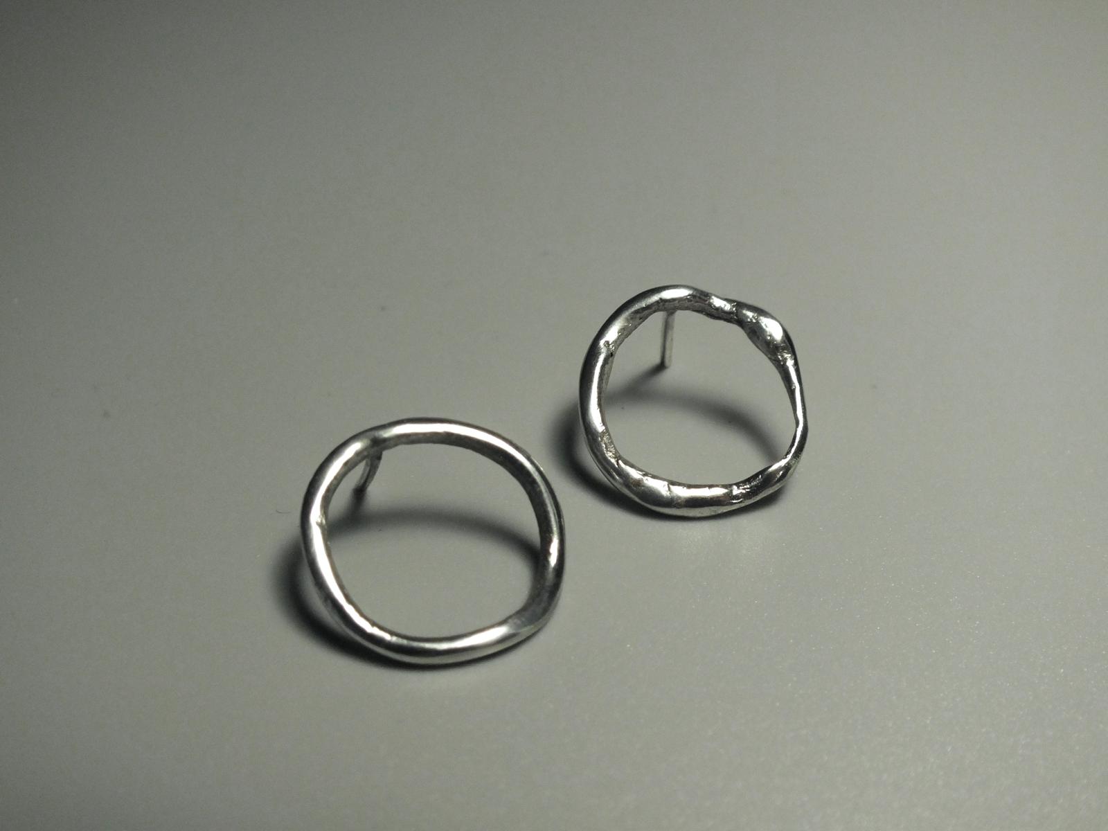 Liquid circles